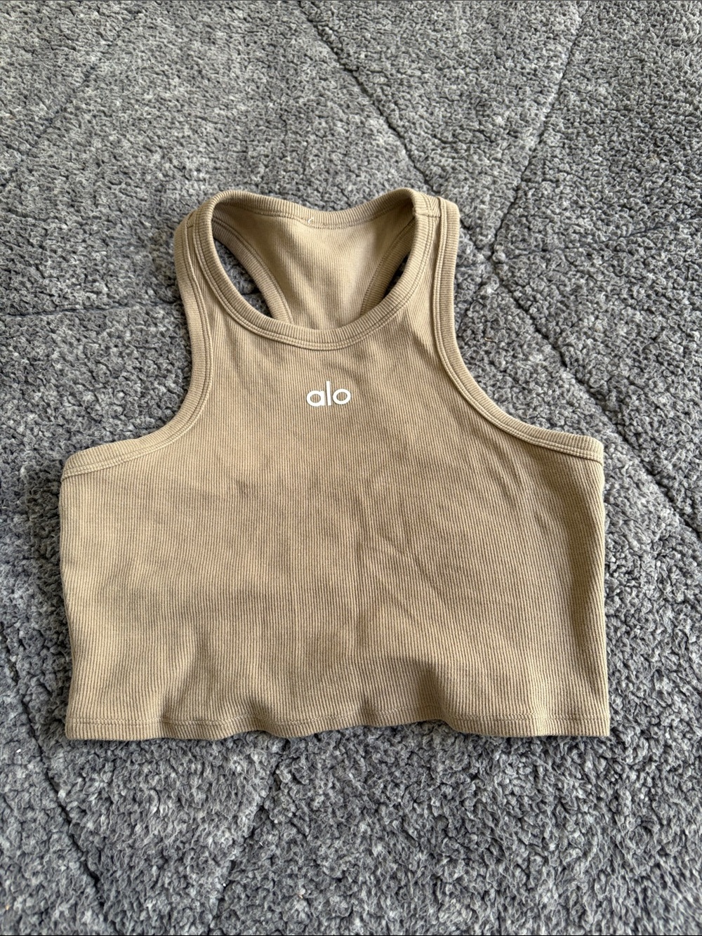 Alo Ribbed Racerback Crop Tank - Tan